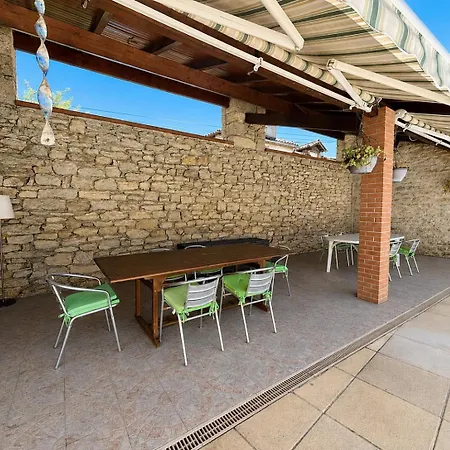 Demeure En Pierre Avec Piscine, Coeur Du Village Septfonds